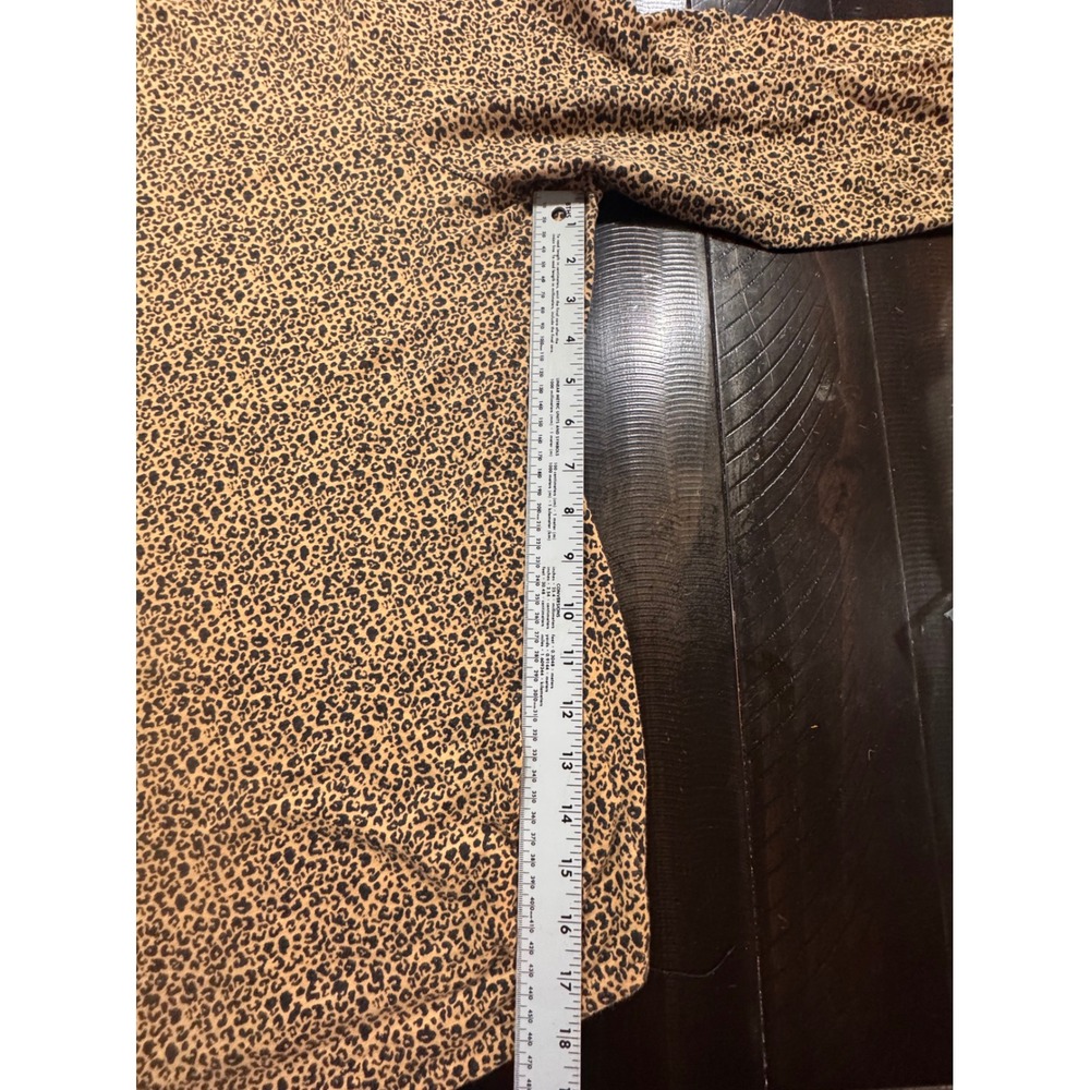 EVRI Everyday Tee Womens 4X Leopard Print Long Sleeve V-Neck Relaxed Fit Top - Picture 5 of 6